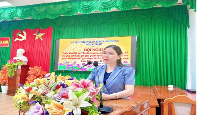 Sở Tư pháp tỉnh Lâm Đồng thực hiện Đề án “Tuyên truyền, giáo dục, vận động, hỗ trợ phụ nữ tham gia giải quyết một số vấn đề xã hội liên quan đến phụ nữ” giai đoạn 2025-2027